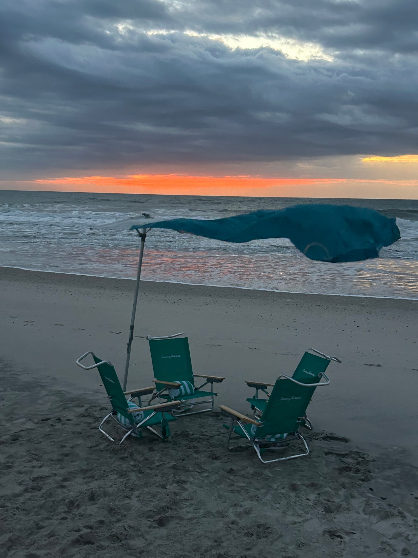 4-Person Beach Essentials Package Rentals | Weekly